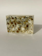 Cargar imagen en el visor de la galería, Chamomile, Jabón de manzanilla.